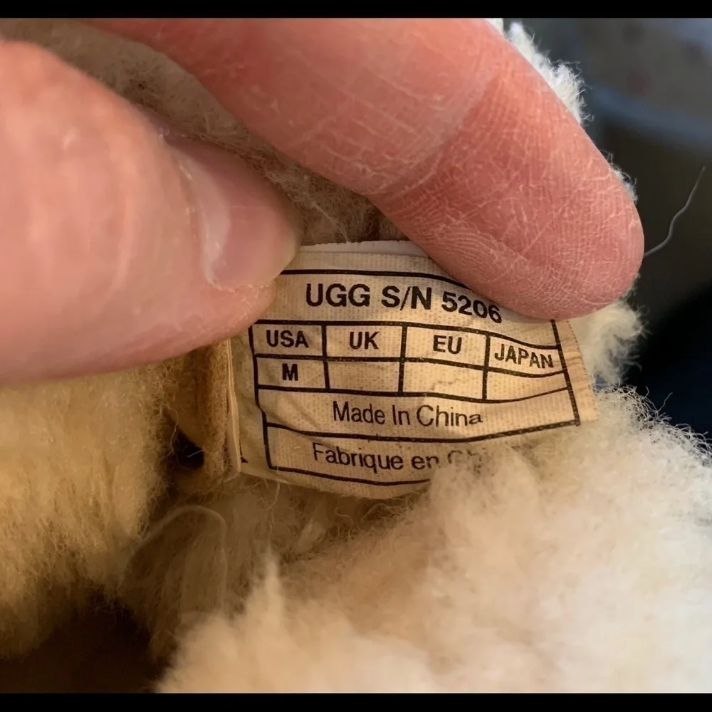 UGG’s Infant size M. Includes box. Used/still cute​​​​​​​​​​​​​​​​​​​​